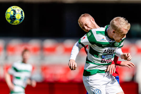 Nickduell mellan Västerås Simon Johansson och Östers