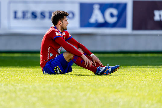 Östers Joao Pedro Maciel Gomes deppar