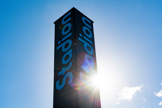 Logotype för Stadion
