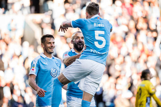 Malmö FFs Sören Rieks och Behrang Safari jublar
