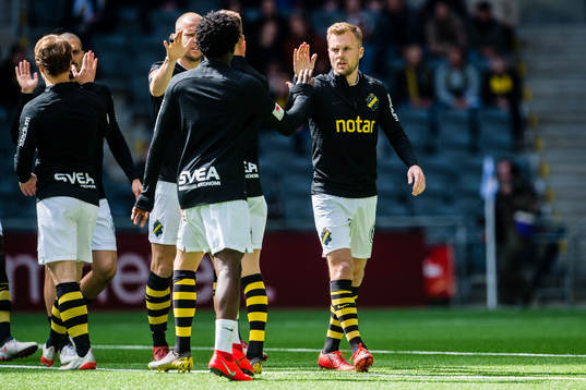 s Sebastian Larsson