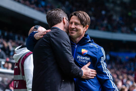 s tränare Rikard Norling och Djurgårdens tränare Thomas