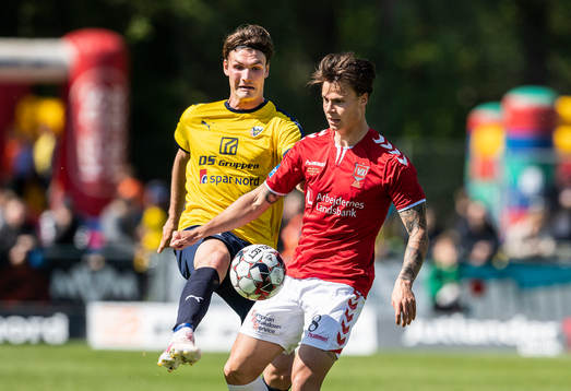 Bläddra bland fler bilder av Fotboll, Danska Ligan