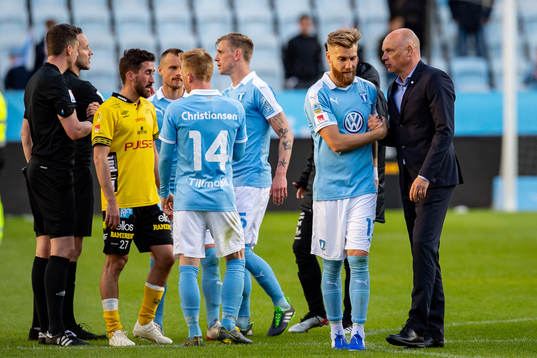 Malmö FFs Rasmus Bengtsson och tränare Uwe Rösler jublar