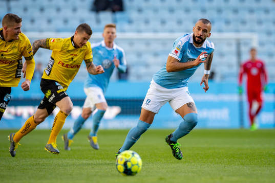 Malmö FFs Guillermo Molins med fokus på bollen