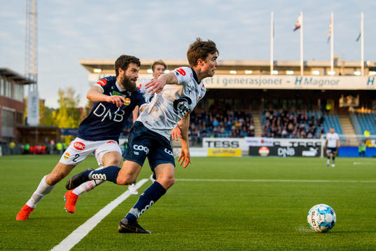 Mounir Hamoud of Strømsgodset and Sondre Flem Bjørshol of