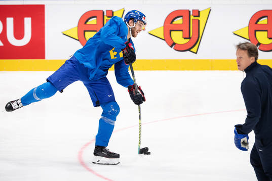Alexander Wennberg of Sweden at a practice session