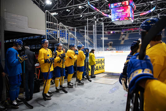 Bläddra bland fler bilder av 2019 IIHF Ice Hockey World Championship, day 4, Sweden, morning skate