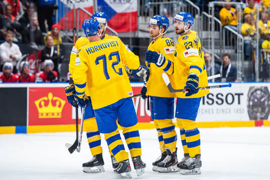 Adam Larssonm William Nylander , Oliver Ekman Larsson