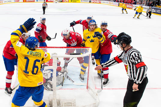 Marcus Krüger Mario Kempe of Sweden reacts