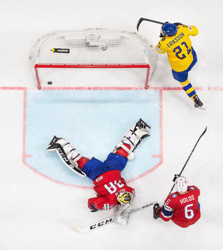 Loui Eriksson of Sweden celebrates