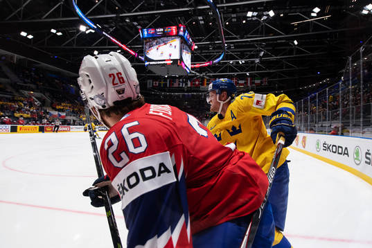 Kristian Forsberg of Norway and Patric Hörnqvist of Sweden