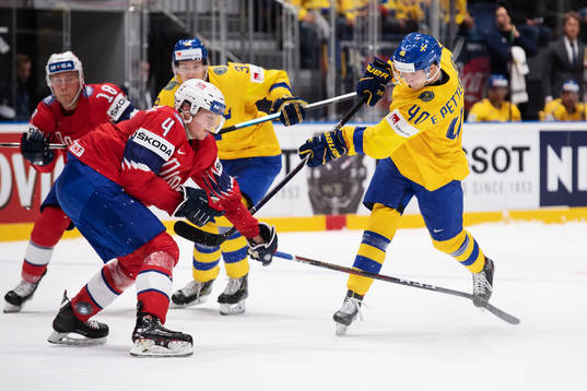 Johannes Johannesen of Norway and Elias Pettersson of Sweden