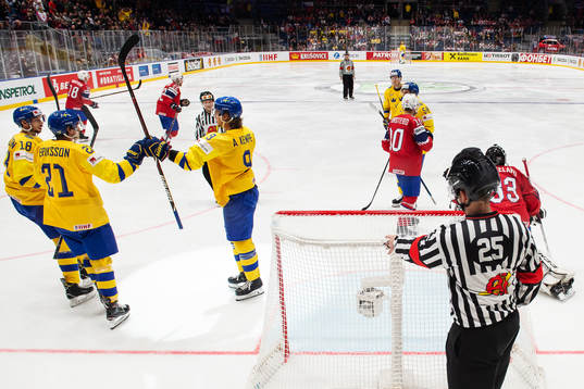 Marcus Pettersson, Loui Eriksson and Adrian Kempe of Sweden