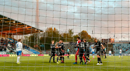 IFK Göteborgs spelare jublar
