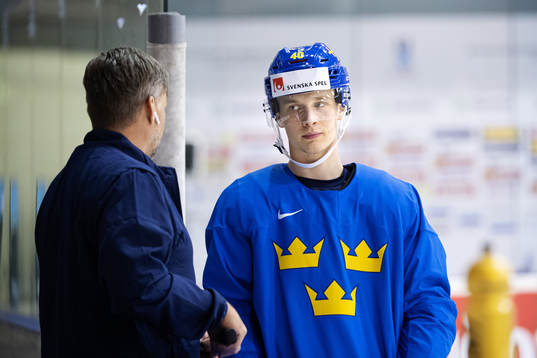 Elias Pettersson of Sweden at a practice session