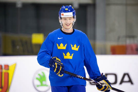 Elias Pettersson of Sweden at a practice session