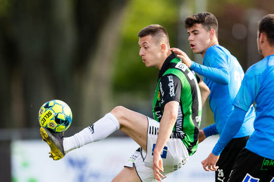 GAIS Leonard Pllana och Halmstads Edvin Kurtulus