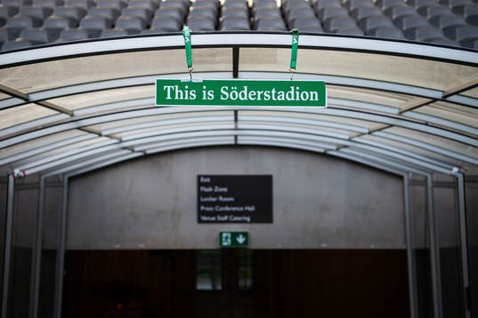 En skylt med texten "This is Söderstadion"