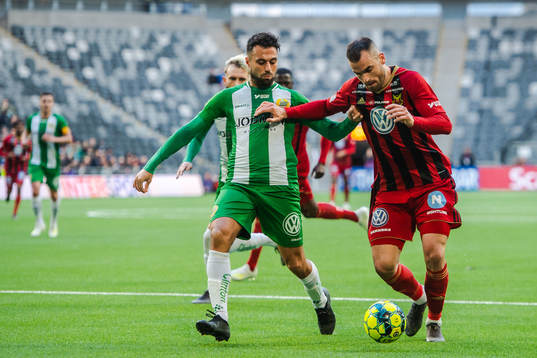 Hammarbys Imad Khalili och Östersunds Dino Islamovic