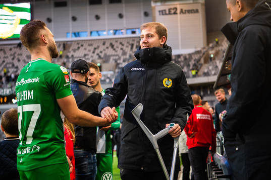 Hammarbys Darijan Bojanic på kryckor