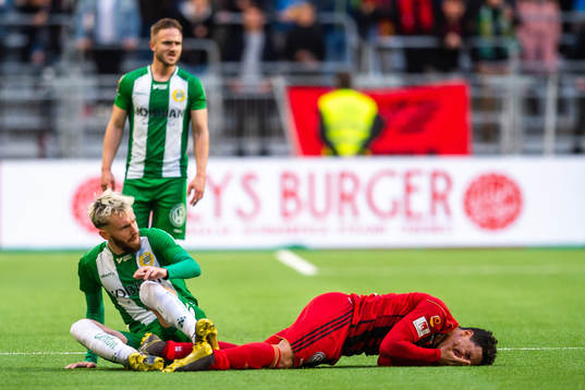 Hammarbys Simon Sandberg tilldelas rött kort
