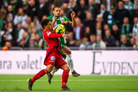 Östersunds Marco Weymans och Hammarbys Vladimir Rodic