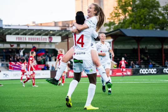 Rosengårds Anam Imo jublar