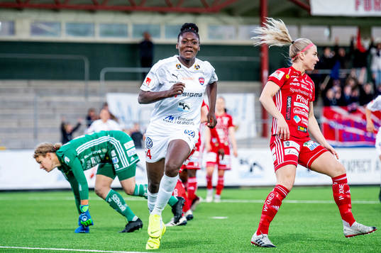 Rosengårds Anam Imo jublar åt 2-0