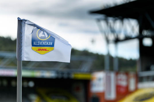 En hörnflagga med Allsvenskans logga