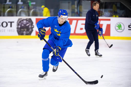 Elias Pettersson of Sweden at a practice session