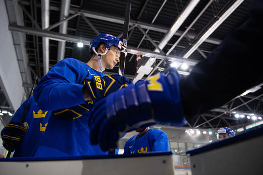 Elias Pettersson of Sweden at a practice session