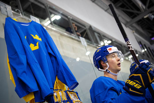 Elias Pettersson of Sweden at a practice session