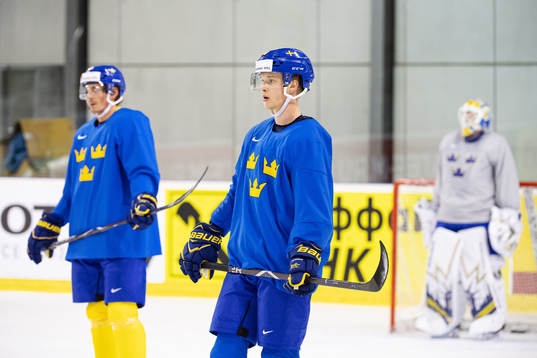 Elias Pettersson of Sweden at a practice session