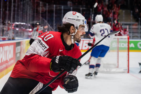Andres Ambuhl of Switzerland celebrates