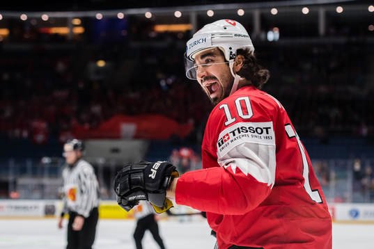 Andres Ambuhl of Switzerland celebrates