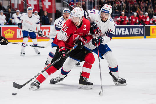 Raphael Diaz of Switzerland and Andreas Martinsen of Norway