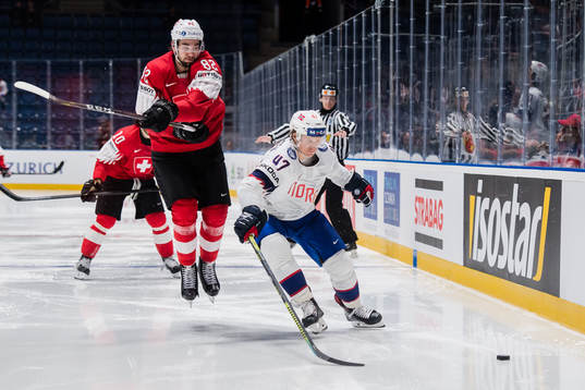Simon Moser of Switzerland and Alexander Bonsaksen of Norway