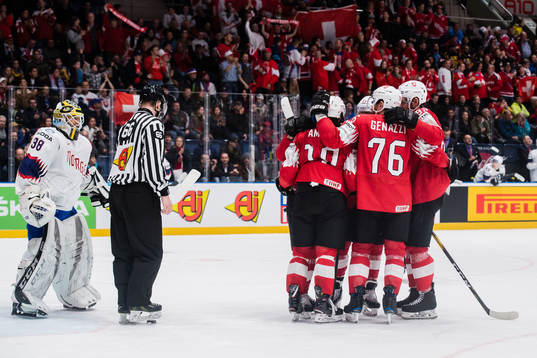 Players of Switzerland celebrates