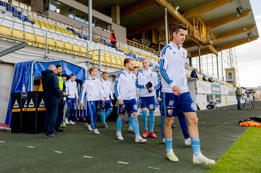 Djurgårdens spelare före fotbollsmatchen i Allsvenskan
