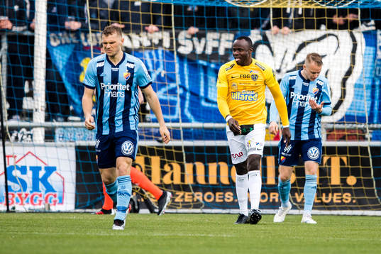Falkenbergs Nsima Peter deppar