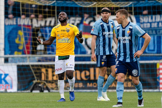 Falkenbergs John Chibuike deppar