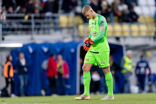 Falkenbergs målvakt Johan Brattberg deppar