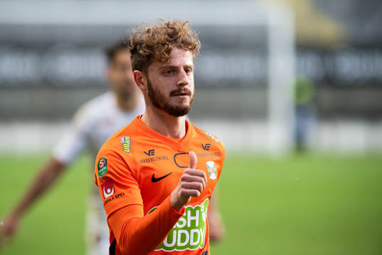 Varbergs Rebin Assad gör tummen upp