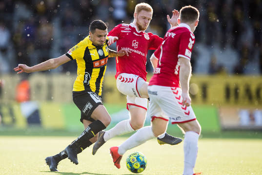 Häckens Ahmed Yasin och Kalmars Nils Fröling
