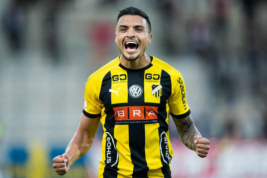 Häckens Ahmed Yasin jublar