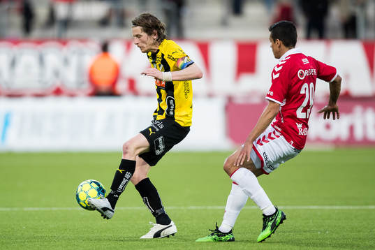Häckens Erik Friberg och Kalmars Romário Pereira Sipião