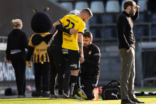 Häckens Joona Toivio tvingas utgå