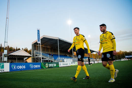 Frejs André Alsanati och Mattias Bouvin  deppar