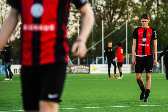 Brommapojkarnas Albin Linnér deppar